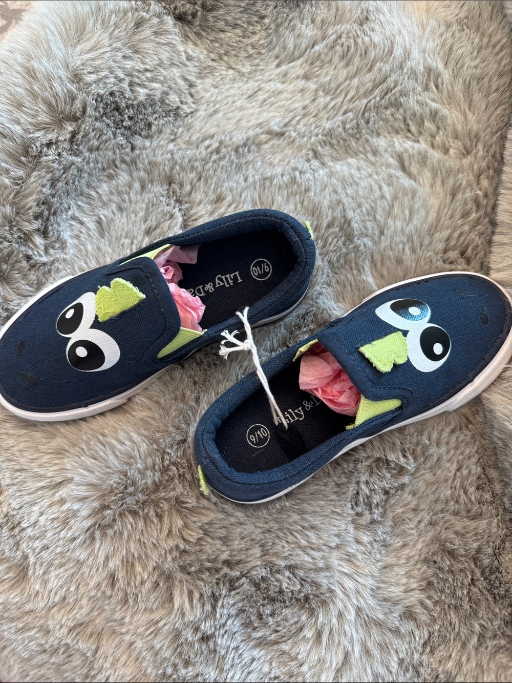 Lily & Dan Navy Slip-On Sneakers with Green Accent and Eye Graphic. BRAND NEW - Picture 3 of 6